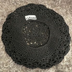 GANNI CROCHET SPARKLY BERET